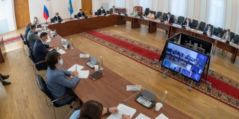 Вопросы организации профобразования обсудили в администрации региона - 2021-08-05 10:13:00 - 1