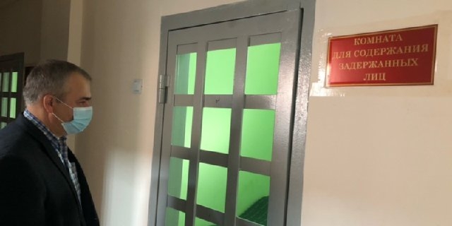 Работу дежурной части ОМВД по городу Великие Луки проверил общественник - 2021-08-26 15:07:00 - 1