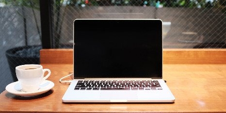 Пенсионеры Великих Лук могут пройти бесплатные курсы компьютерной грамотности - 2022-09-29 13:35:00 - 1