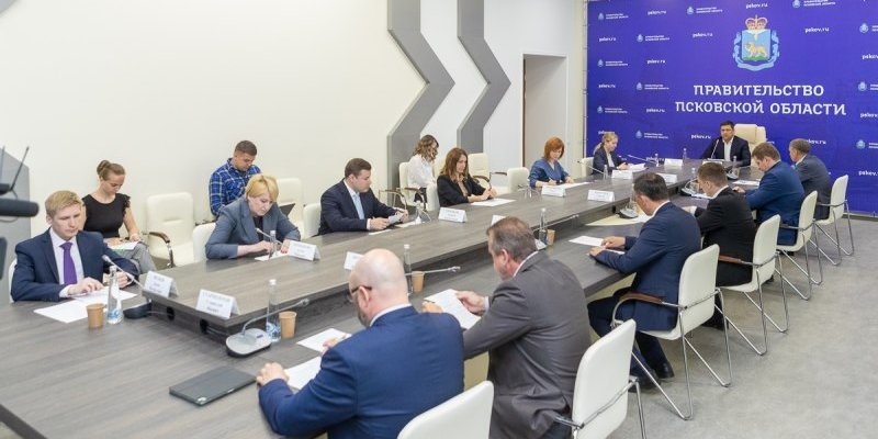 Реализацию нацпроектов обсудили в администрации Псковской области - 2022-06-16 09:05:00 - 1