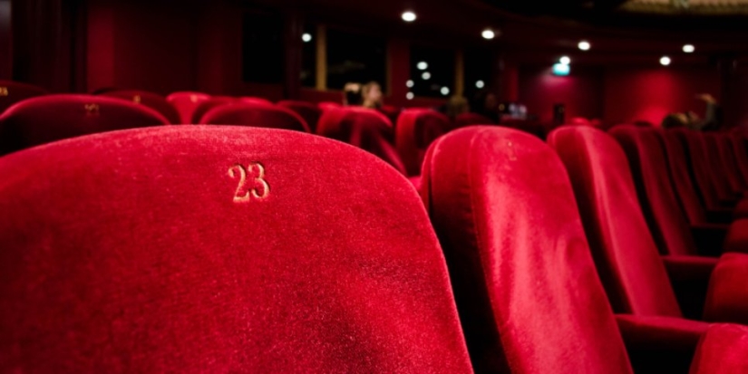 На спектакль «Шесть персонажей в поисках автора» приглашают великолучан - 2021-09-21 14:58:00 - 1