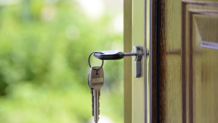 Псковская прокуратура помогла сироте получить жилье - 2021-05-19 17:36:00 - 1