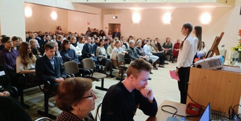 В великолукской школе №13 прошла встреча, посвященная маршалу Георгию Жукову - 2022-12-01 14:05:00 - 1
