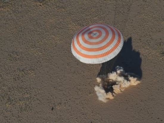 Экипаж корабля «Союз МС-09» вернулся на Землю - 2018-12-20 09:26:00 - 1