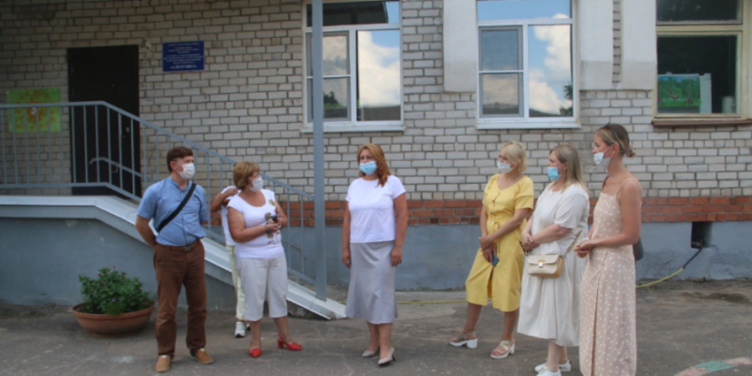 Глава Пскова встретилась с жителями Запсковья для обсуждения ремонтных работ - 2021-07-13 13:15:00 - 1