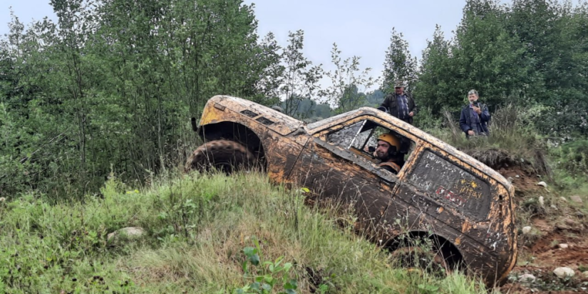 Великолучане стали победителями и призерами гонок внедорожников «Ралли Offroad» - 2023-08-29 10:35:00 - 1