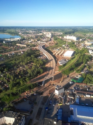 В день города в Великих Луках открылось рабочее движение по путепроводу. Пока одностороннее - 2018-08-25 15:23:00 - 1