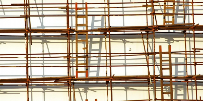 Из великолукского парка украли строительные леса - 2021-02-15 12:30:00 - 1