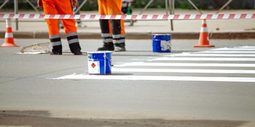 В Великих Луках расширят дорогу на участке улицы Дьяконова - 2022-07-16 12:00:00 - 1