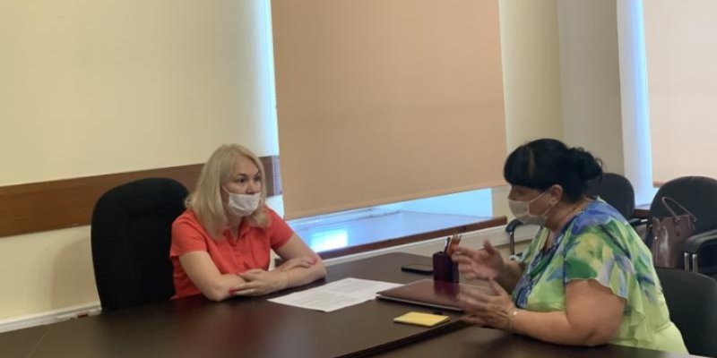 Руководитель псковского Росреестра провела прием граждан - 2021-07-09 12:45:00 - 1