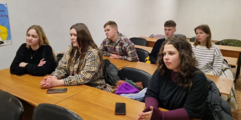 Полицейские встретились с новыми участниками волонтерского движения - 2024-01-22 17:35:00 - 1