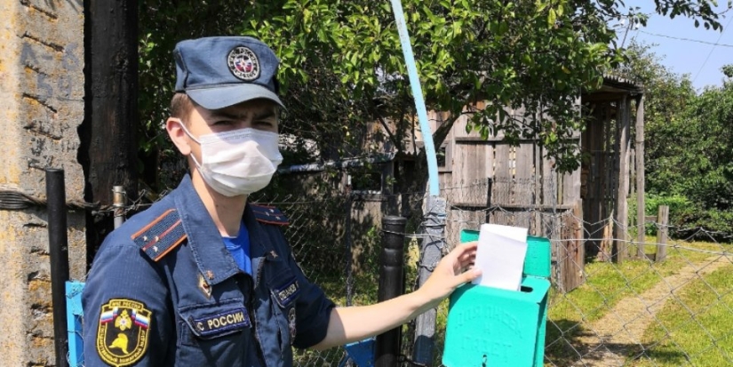 Жителей Локнянского района проинструктировали по мерам пожарной безопасности - 2021-07-14 17:13:00 - 1