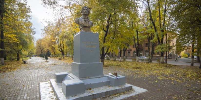 Пушкинский сквер - лидер голосования за проекты благоустройства в Великих Луках - 2022-04-28 13:34:00 - 1