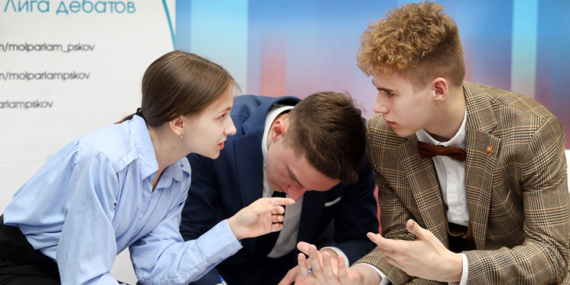 Старт лиги дебатов для школьников объявляет Молодёжный парламент - 2023-03-25 16:05:00 - 1