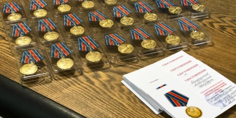 В ОМВД по городу Великие Луки поздравления принимали ветераны службы - 2021-09-08 13:15:00 - 1