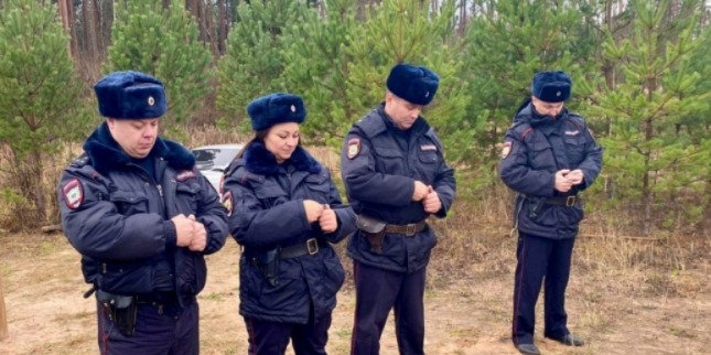 Полицейские Великих Лук соревновались в стрельбе из табельного оружия - 2022-11-03 09:35:00 - 1