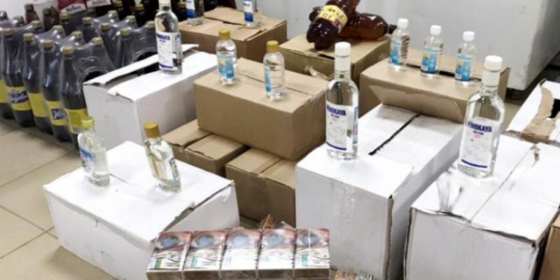 Свыше двухсот литров пива, водки, вина и лосьона изъято в Пскове - 2021-03-19 12:43:00 - 1