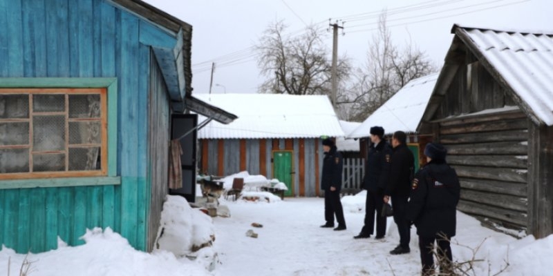 В Невельском районе полицейские спасли на пожаре местную жительницу - 2022-01-14 15:58:00 - 1