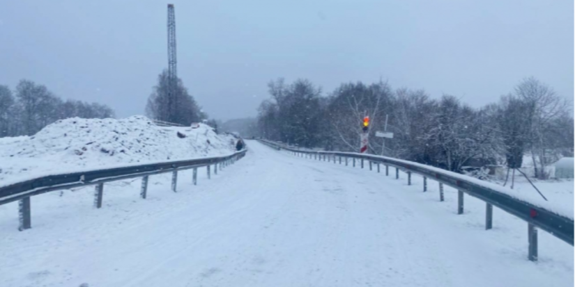Открыто движение по временному объезду моста в Псковском районе - 2023-01-23 11:05:00 - 1