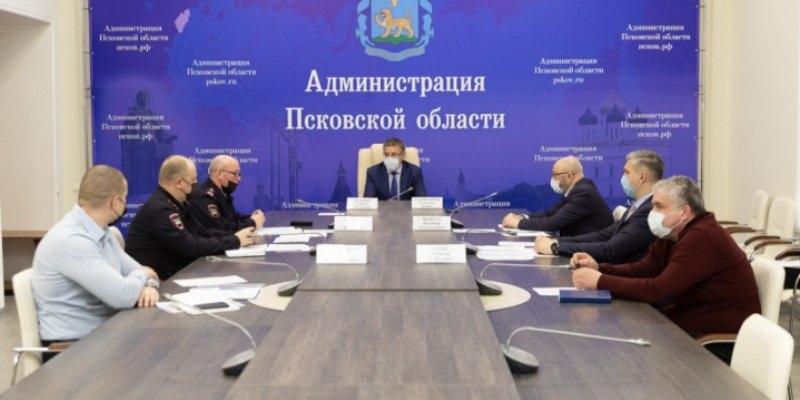 В Администрации региона обсудили комплекс мер по сокращению количества ДТП - 2022-02-24 09:05:00 - 1