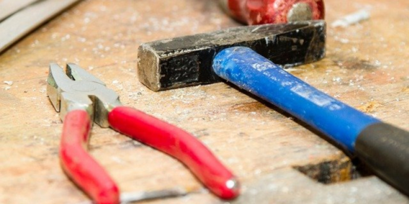 В Пскове проводится проверка по факту получения рабочим травмы на производстве - 2021-03-19 08:53:00 - 1