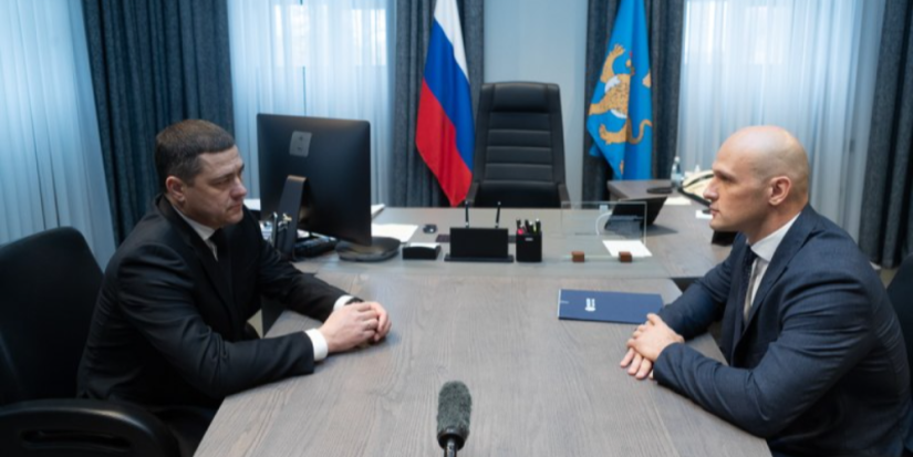 Михаил Ведерников обсудил с Максимом Долголевым модернизацию электросетей - 2023-10-23 15:35:00 - 1