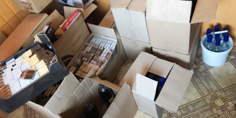 В Великих Луках изъяили очередную партию контрафакта - 2021-03-12 12:25:00 - 1