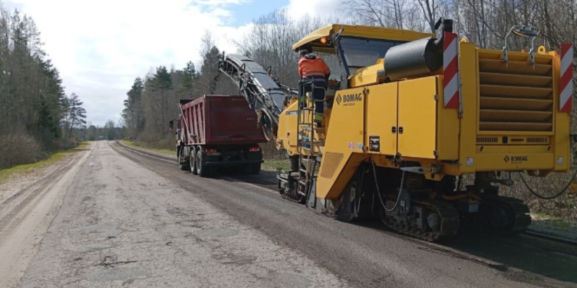В Стругокрасненском районе идет ремонт дороги, ведущей к «Владимирскому лагерю» - 2024-04-22 08:31:00 - 1