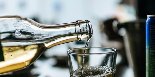 Жительница поселка Струги Красные осуждена за незаконную продажу алкоголя - 2023-01-01 18:05:00 - 1