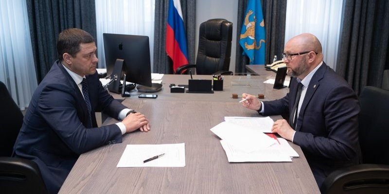 Михаил Ведерников обсудил развитие дорожной сети региона - 2022-06-04 11:00:00 - 1
