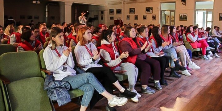 Вера Емельянова поприветствовала участников «Школы историков» на форуме «Истоки» - 2022-09-27 12:03:22 - 1