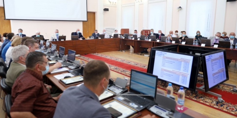 Параметры областного бюджета стали больше на 1,2 млрд рублей - 2021-06-17 13:57:00 - 1