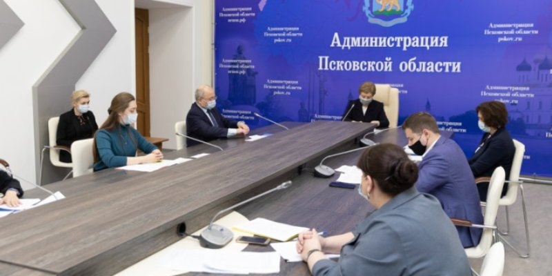 Вера Емельянова провела рабочее совещание по решению вопросов социальной сферы - 2022-03-05 14:05:00 - 1