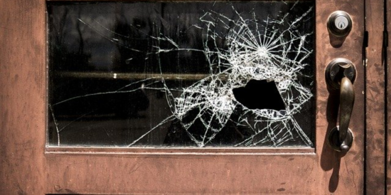 В Острове раскрыт грабеж - 2021-02-26 11:21:00 - 1