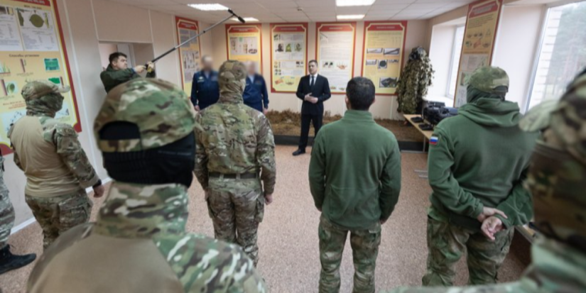 Михаил Ведерников передал псковским военнослужащим дроны - 2023-10-24 13:35:00 - 1