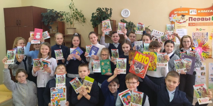 Более 150 тысяч книг собрано для детей из новых регионов в акции «Дети – детям» - 2023-07-20 09:05:00 - 1