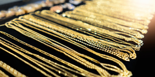 Великолучанин вынес из чужой квартиры золота на 45 тысяч - 2021-03-15 10:28:00 - 1