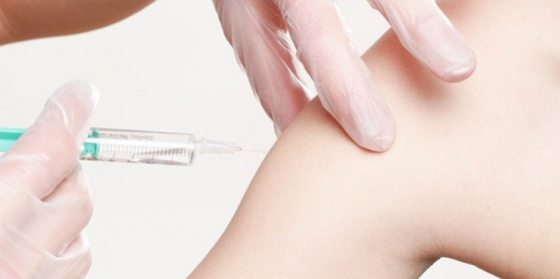 В Великих Луках проходит вакцинация от COVID-19 - 2021-02-08 19:00:00 - 1