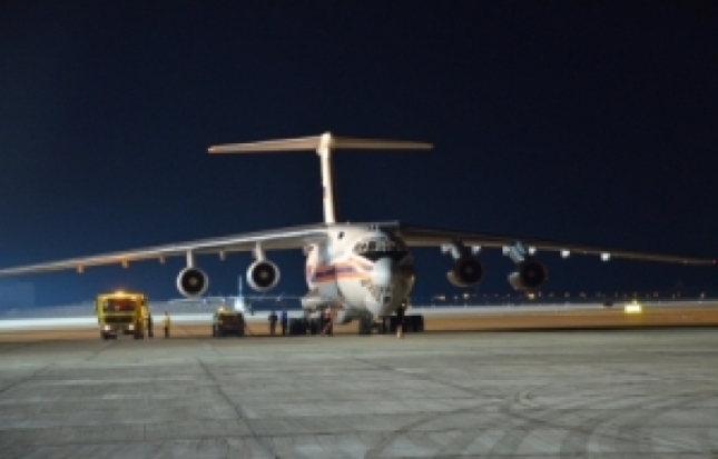 Самолет Ил-76 МЧС России доставил гуманитарную помощь в Индонезию - 2018-10-09 08:38:00 - 1