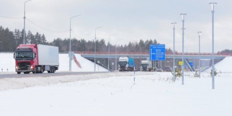 В Псковской области открыли движение на участке трассы М-9 «Балтия» - 2021-12-03 15:35:00 - 1