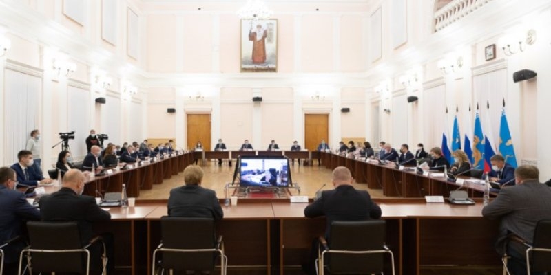 В Пскове обсудили работу коммунальной сферы региона в новогодние праздники - 2021-12-30 09:35:00 - 1