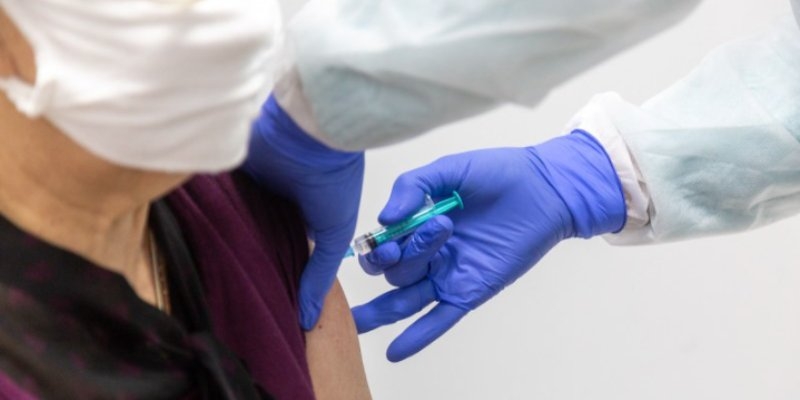 Порядка 62,2 тыс жителей региона привились первым компонентом вакцин от COVID-19 - 2021-06-08 08:43:00 - 1