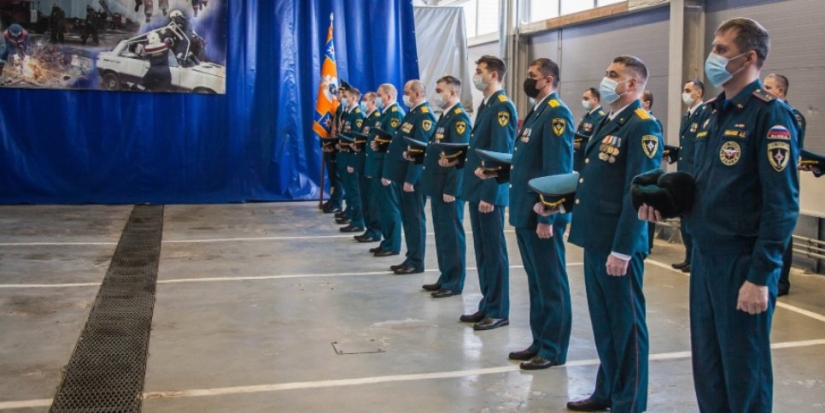 Торжественное построение, посвященное Дню спасателя, состоялось в Пскове - 2021-12-27 15:46:23 - 1