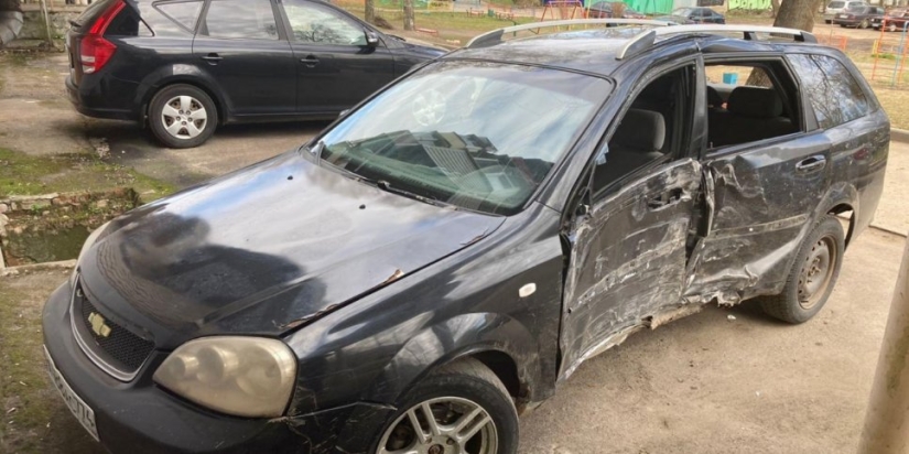 Великолучанин на «Chevrolet» врезался в дорожный знак - 2022-04-28 12:25:41 - 1