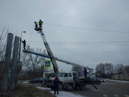 ВИДЕО полная версия: проезд 221-тонного автопоезда по Великим Лукам, как это было - 2018-11-26 17:00:00 - 1