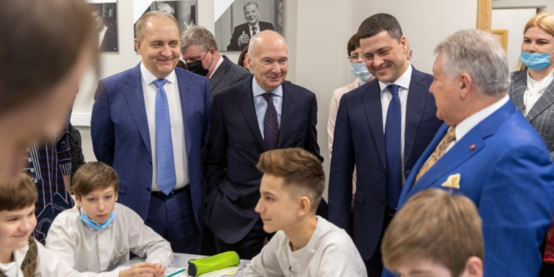 Глава региона обратил внимание на преемственность «кикоинского класса» - 2021-03-26 16:46:00 - 1