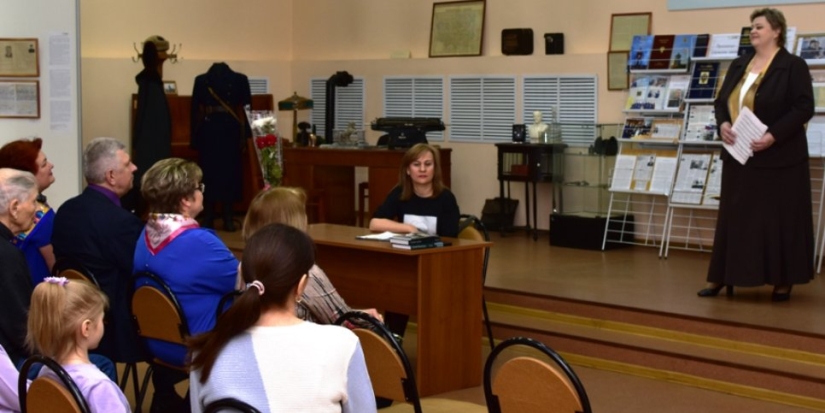 В Великих Луках состоялась творческая встреча с писательницей Ольгой Рязанцевой - 2022-04-25 10:35:00 - 1