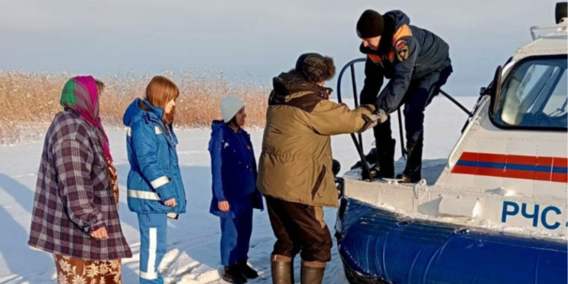 Псковские спасатели оказывают помощь населению в Печорском районе - 2023-12-04 15:05:00 - 1
