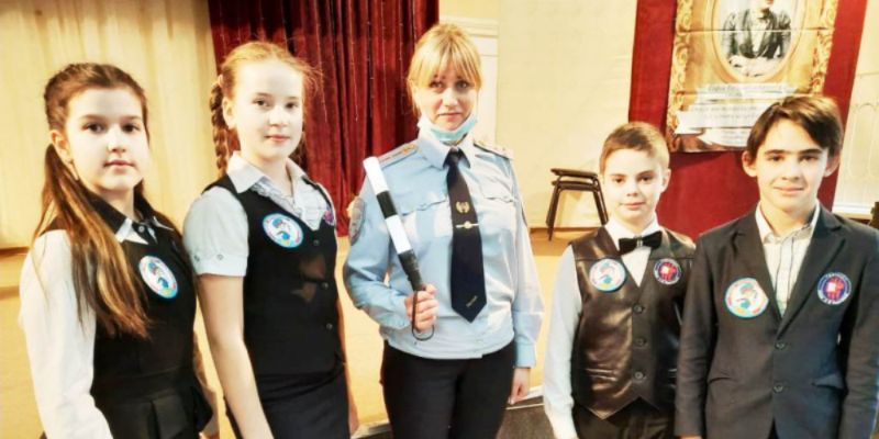 В Великих Луках стартовала областная эстафета «С днем рождения, ЮИД!» - 2021-03-04 10:48:00 - 1