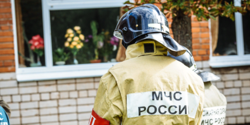 Александр Котов поздравил сотрудников МЧС с Днём спасателя - 2021-12-27 15:35:00 - 1